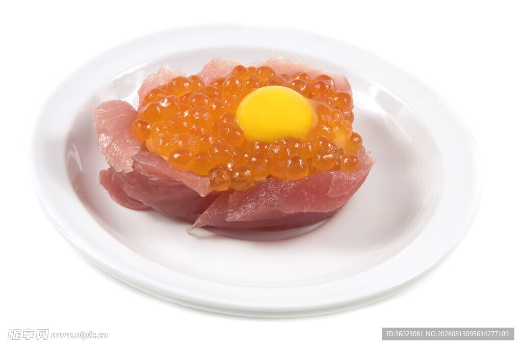 鱼子酱配蛋黄生肉美食