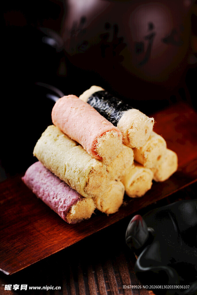 多彩肉松蛋卷
