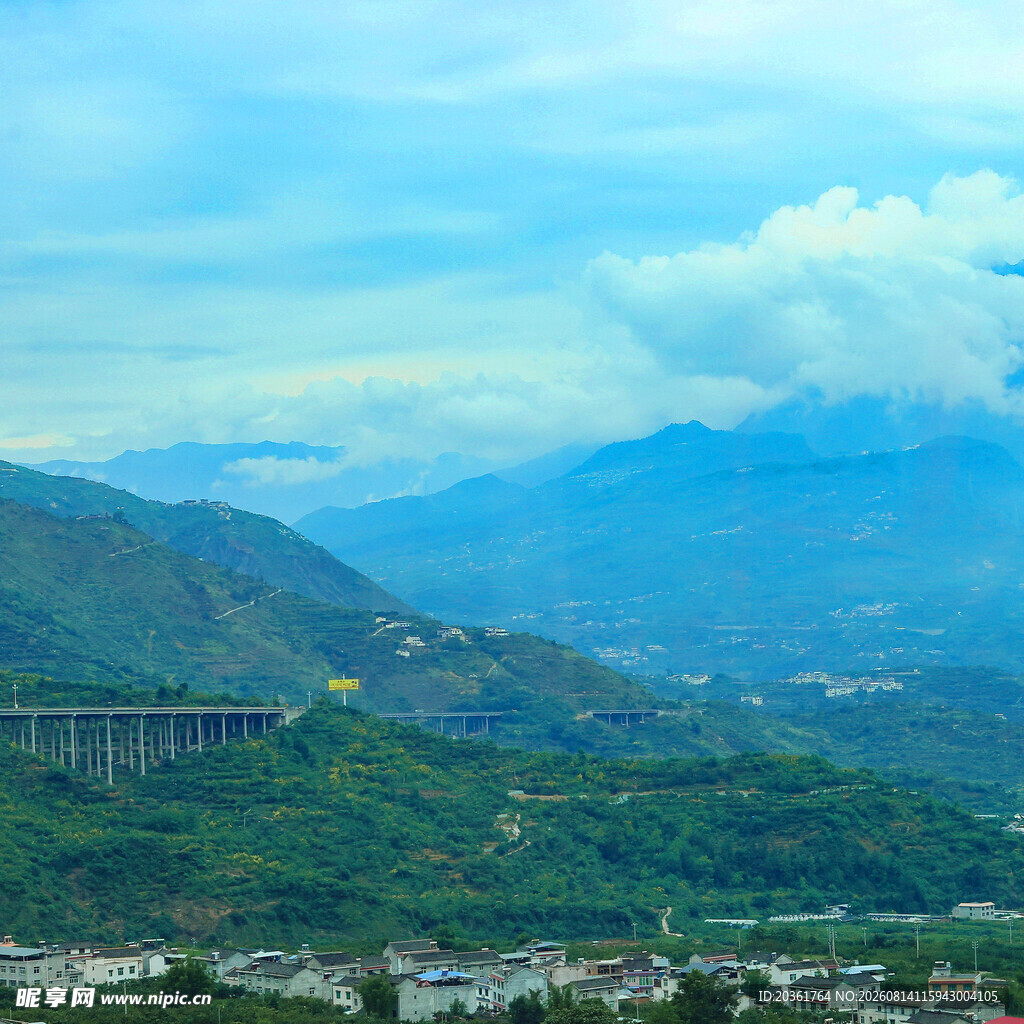 山间景致