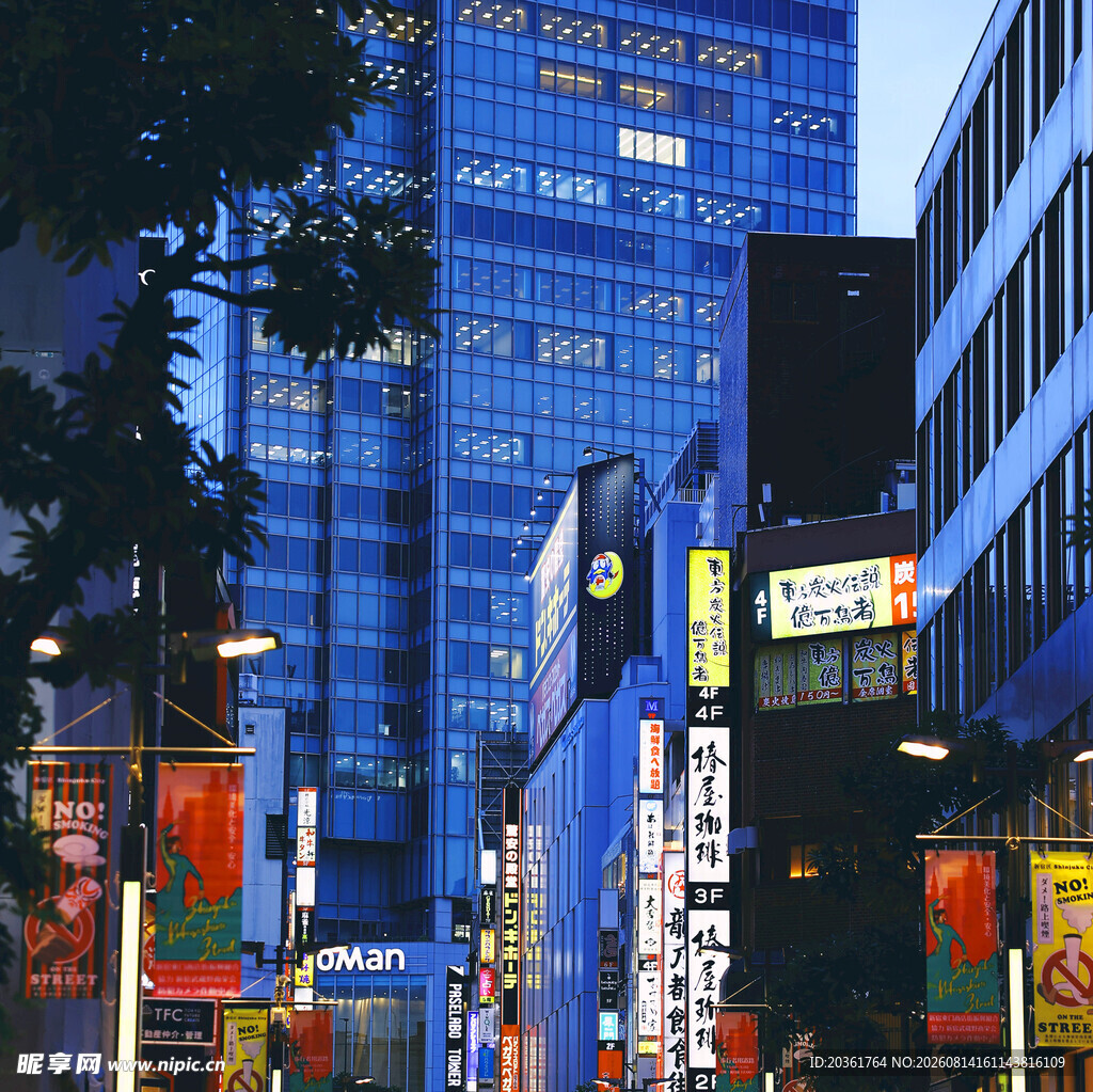 都市繁华夜景街道景象