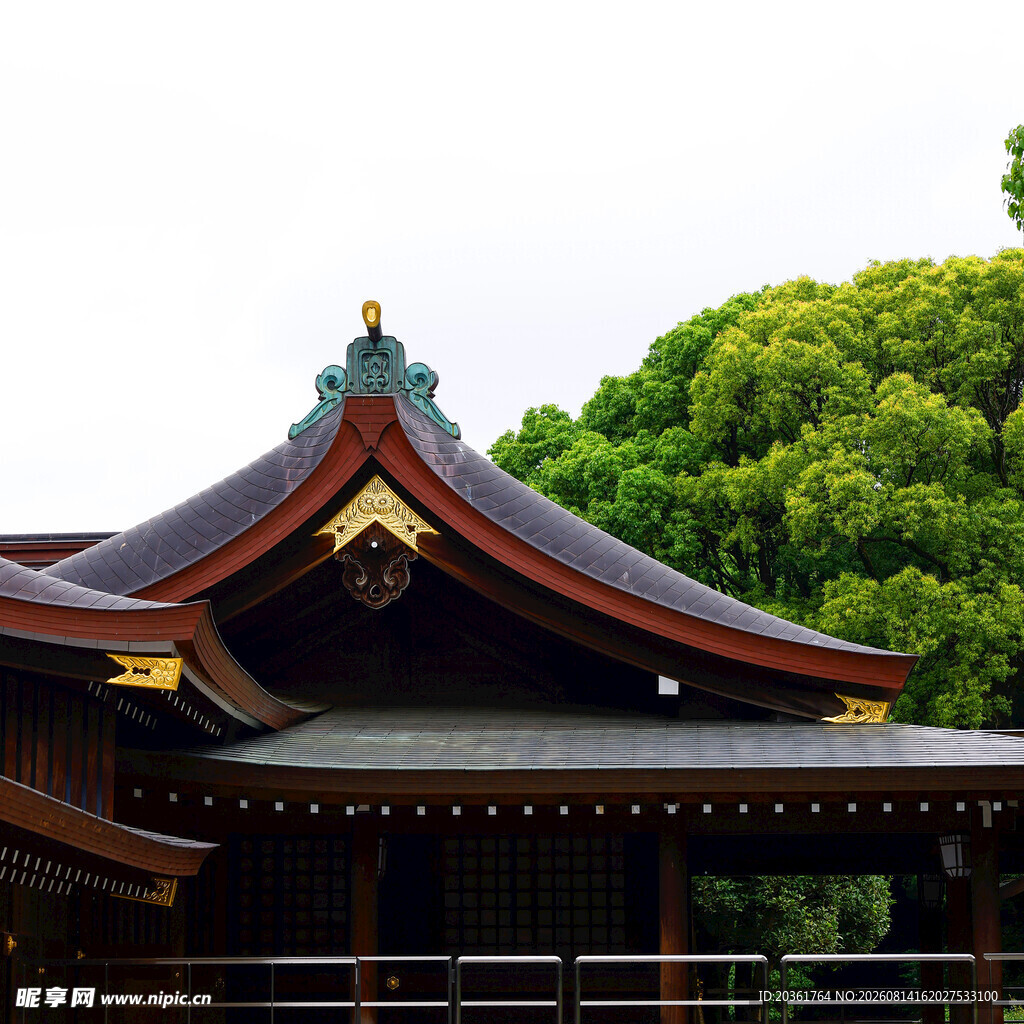 日式传统建筑屋顶景观