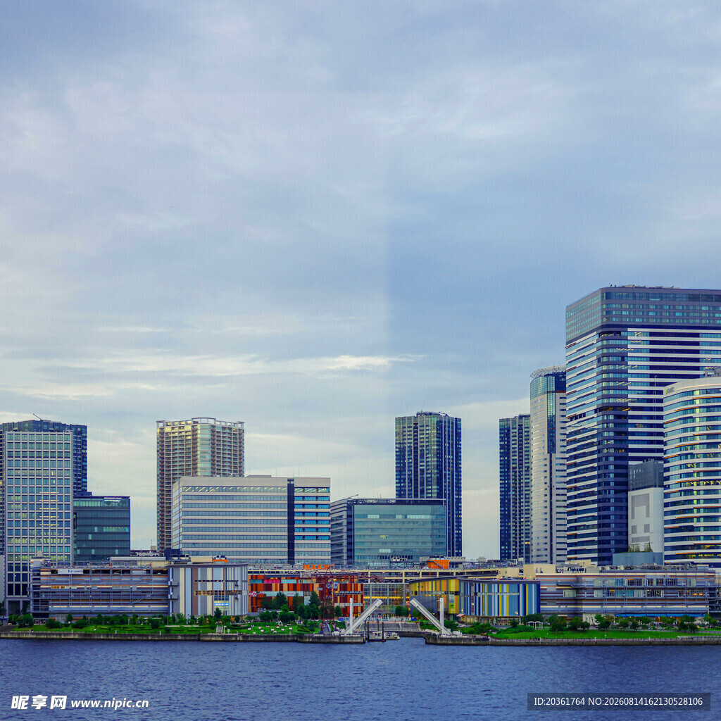 城市滨水天际线景观