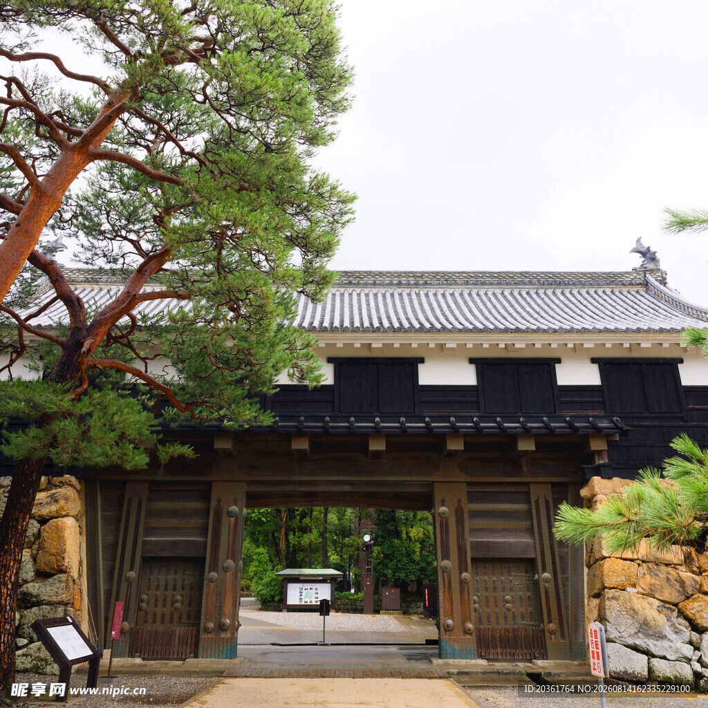 日式传统建筑大门景观