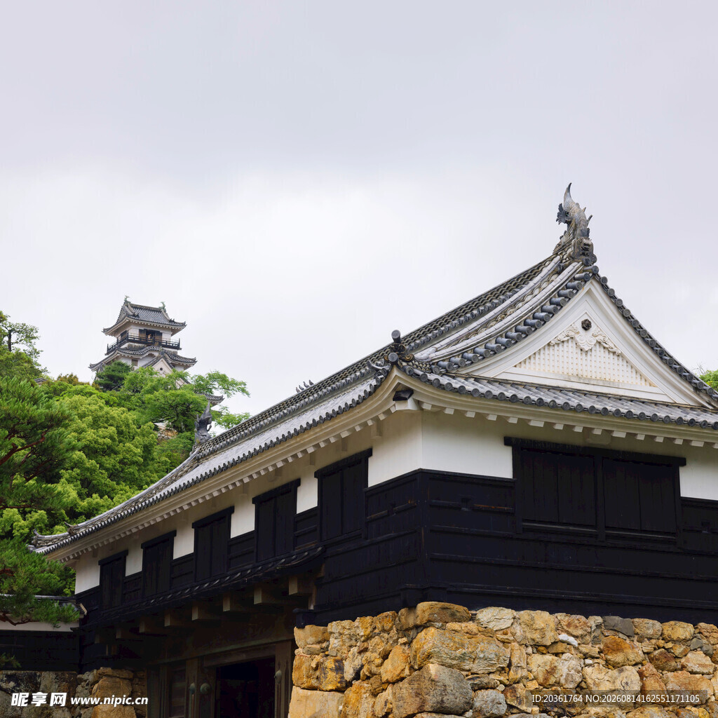 日式传统建筑屋顶景观