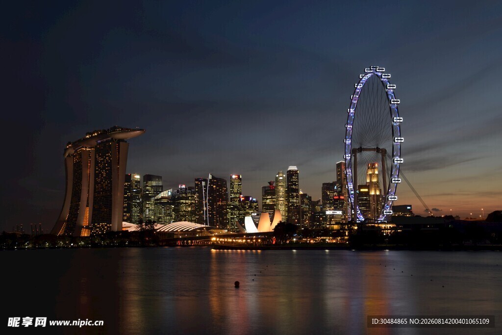 新加坡夜景与摩天轮景观