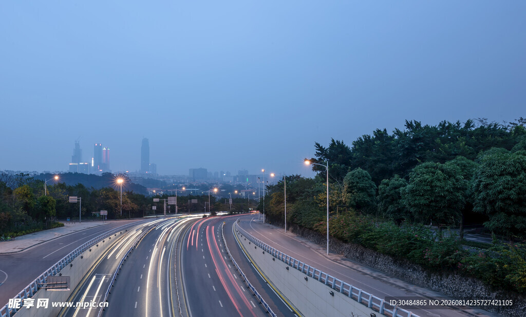 南宁城市公路夜景