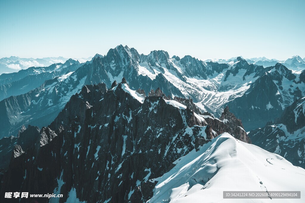 壮丽雪山景色