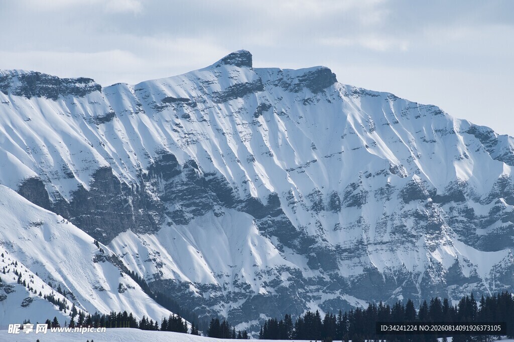 雪山壮丽景致