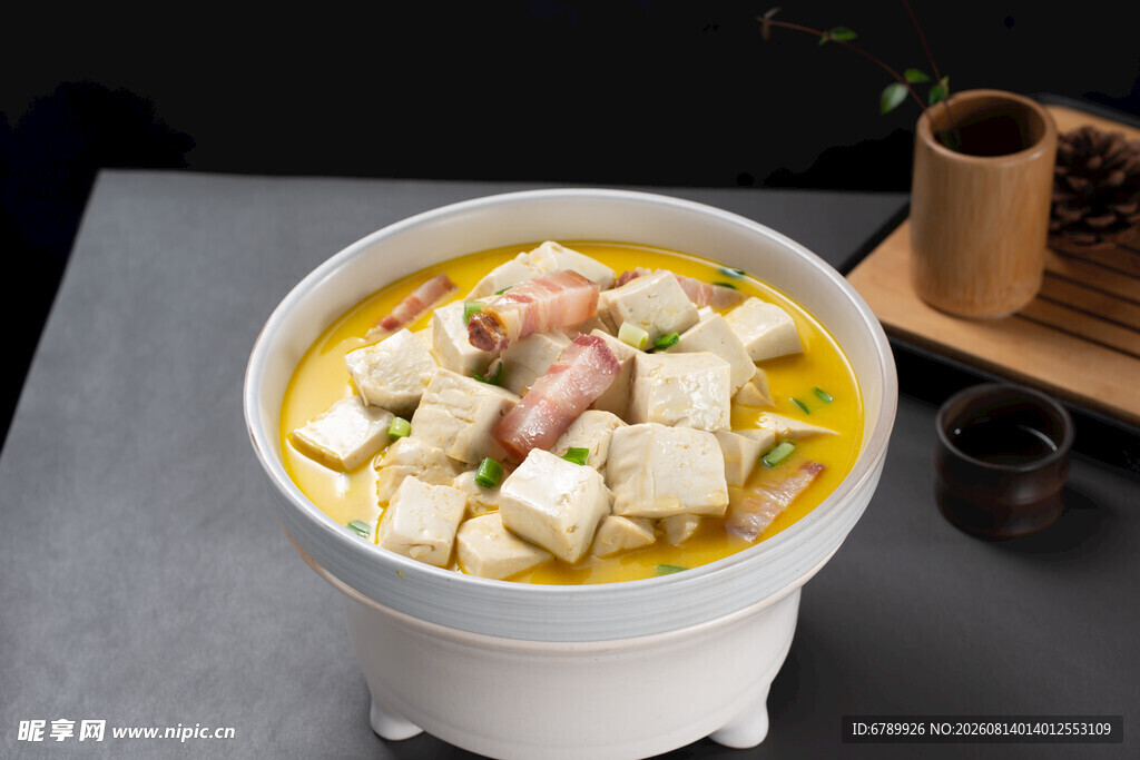 咸肉炖豆腐