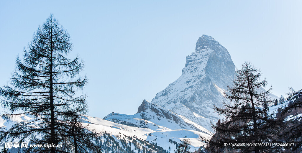 阿尔卑斯山壮丽雪景