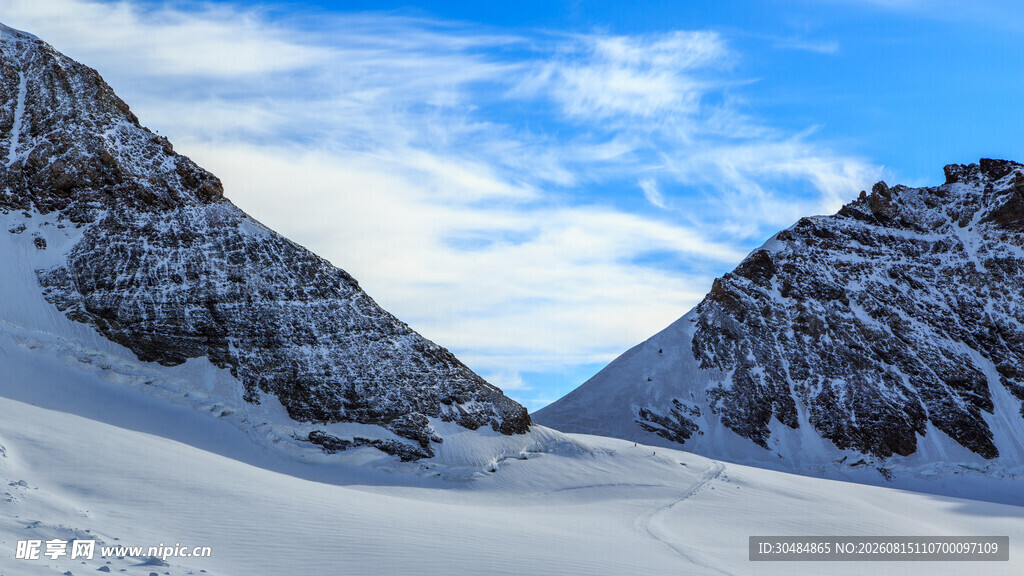 雪山壮丽风光