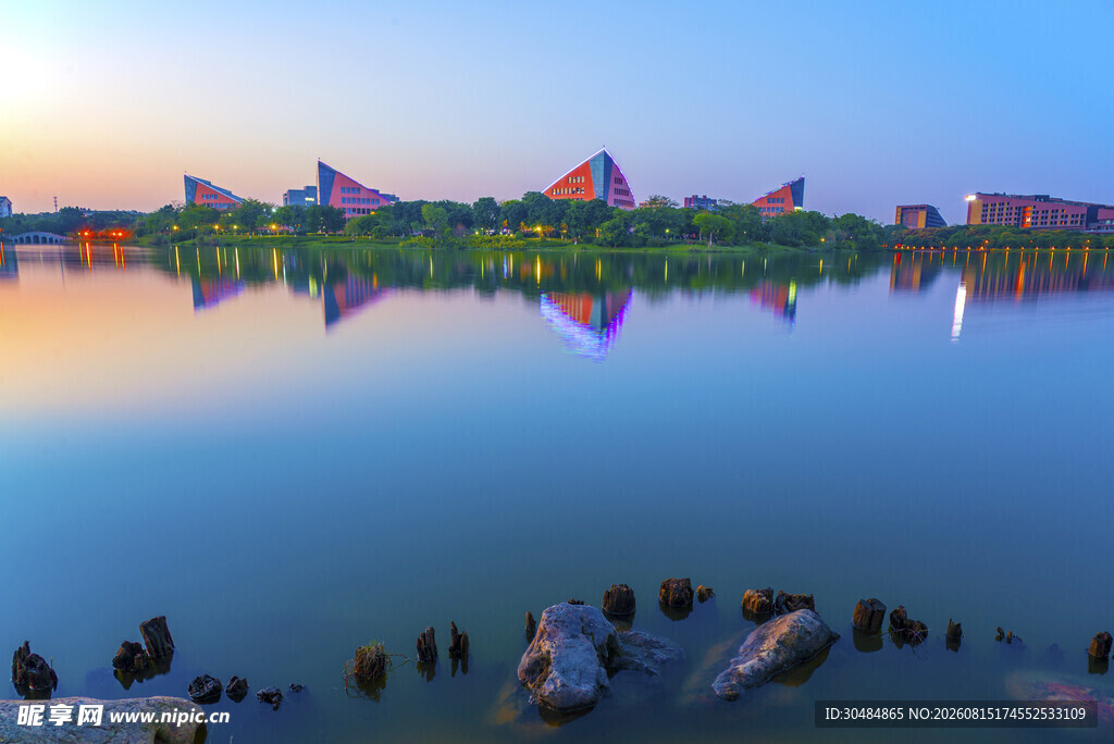 广东东莞松山湖风景