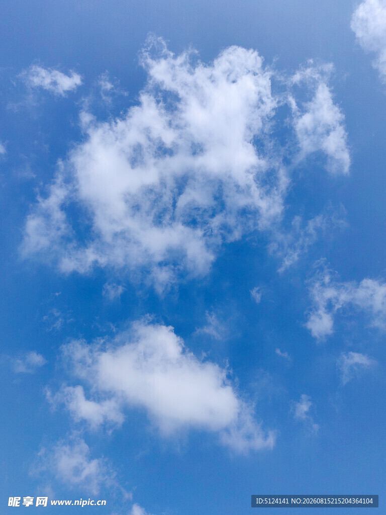 蓝天白云
