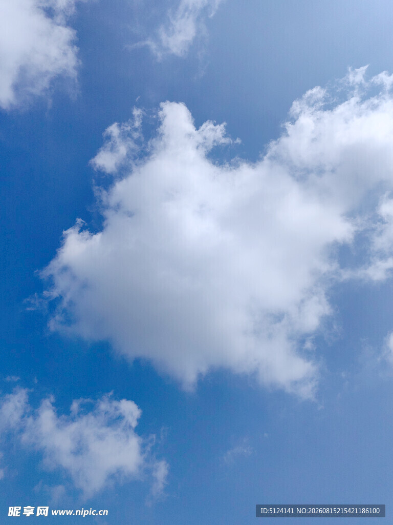 蓝天白云