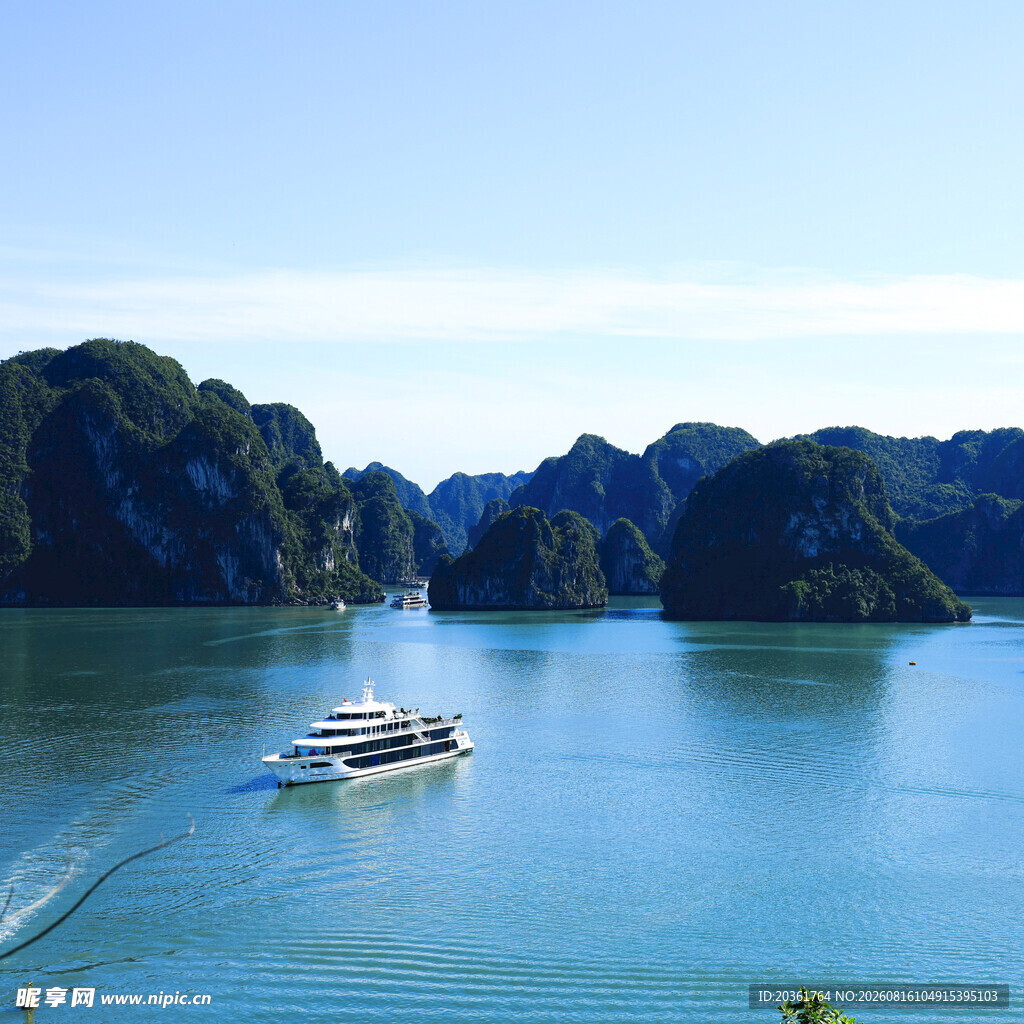 下龙湾游船美景