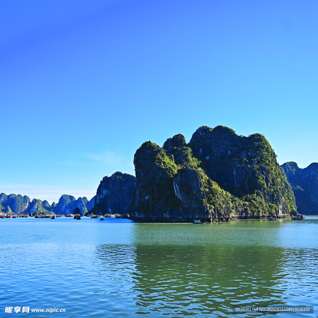 海上奇峰