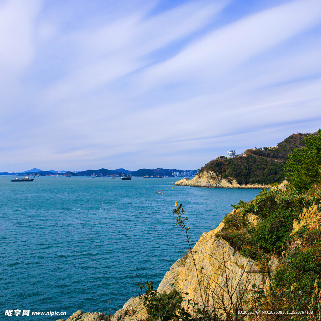 海边悬崖美景
