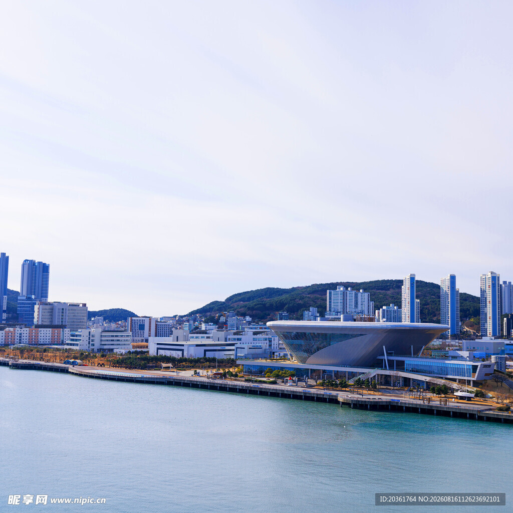 海滨城市现代建筑景观