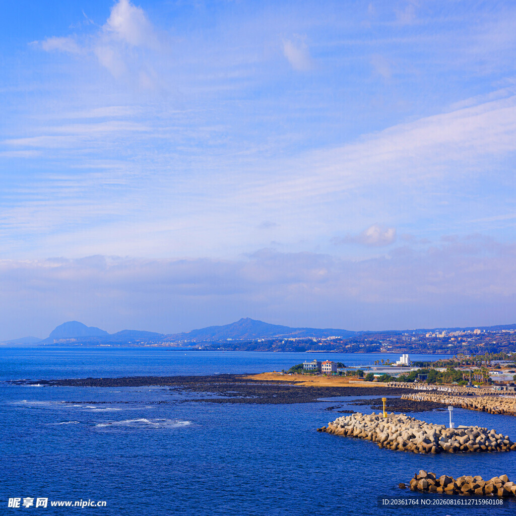 海滨美丽风光远眺