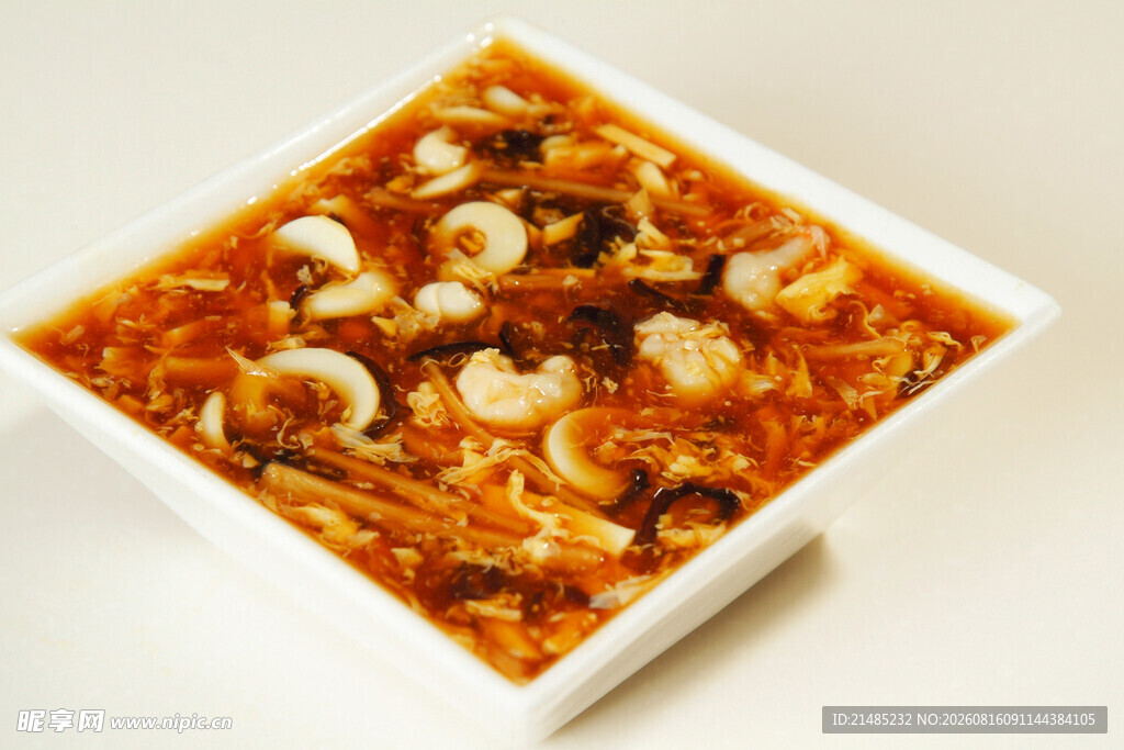 美味菌菇汤面