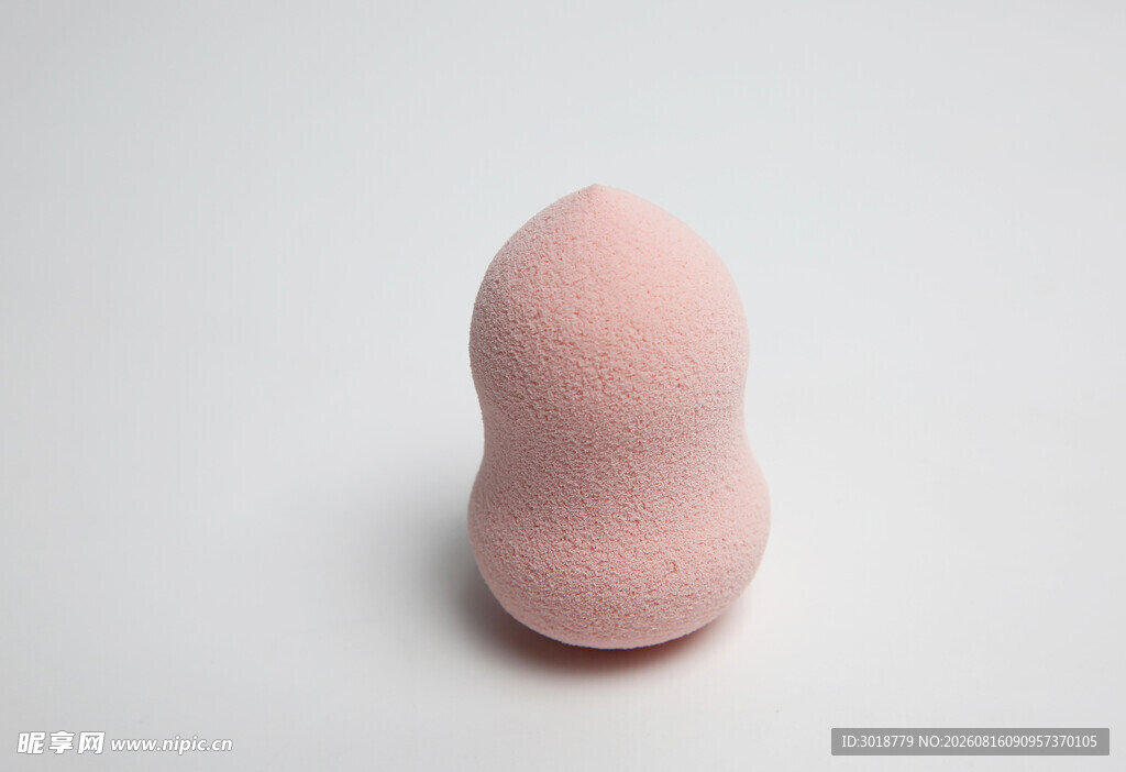粉色葫芦形美妆蛋