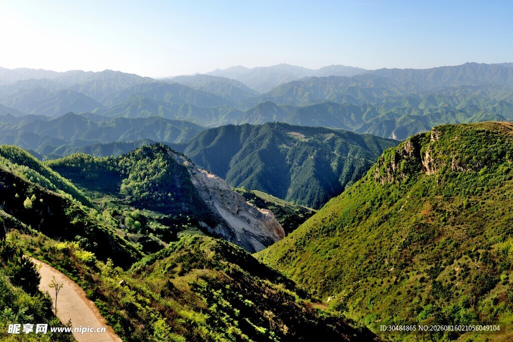 山间美景