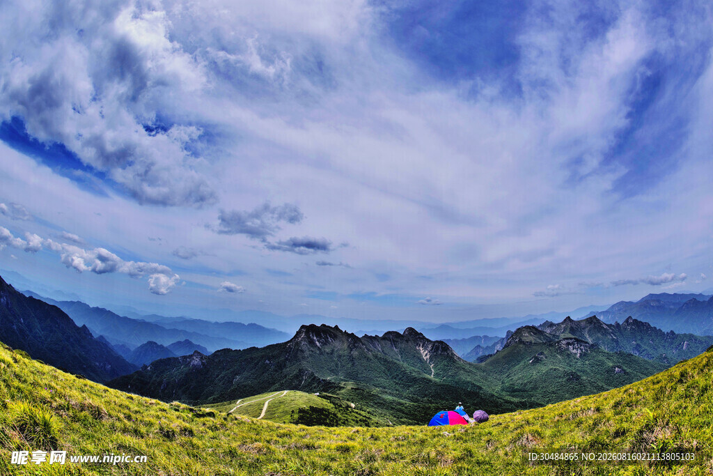 山间美景