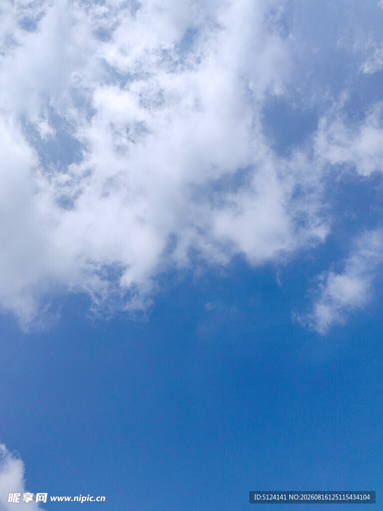 蓝天白云美景