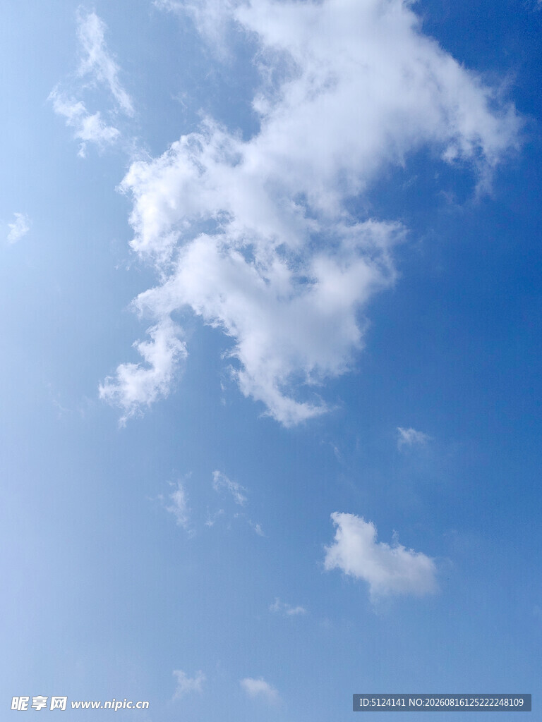 蓝天白云