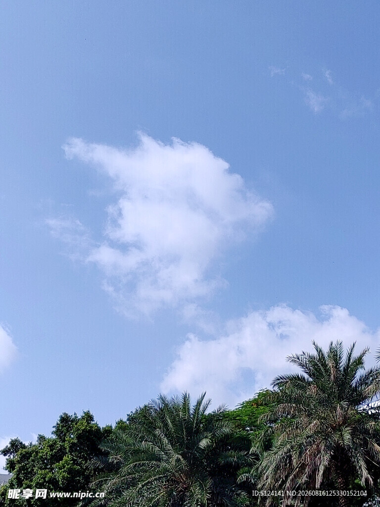 蓝天白云美景