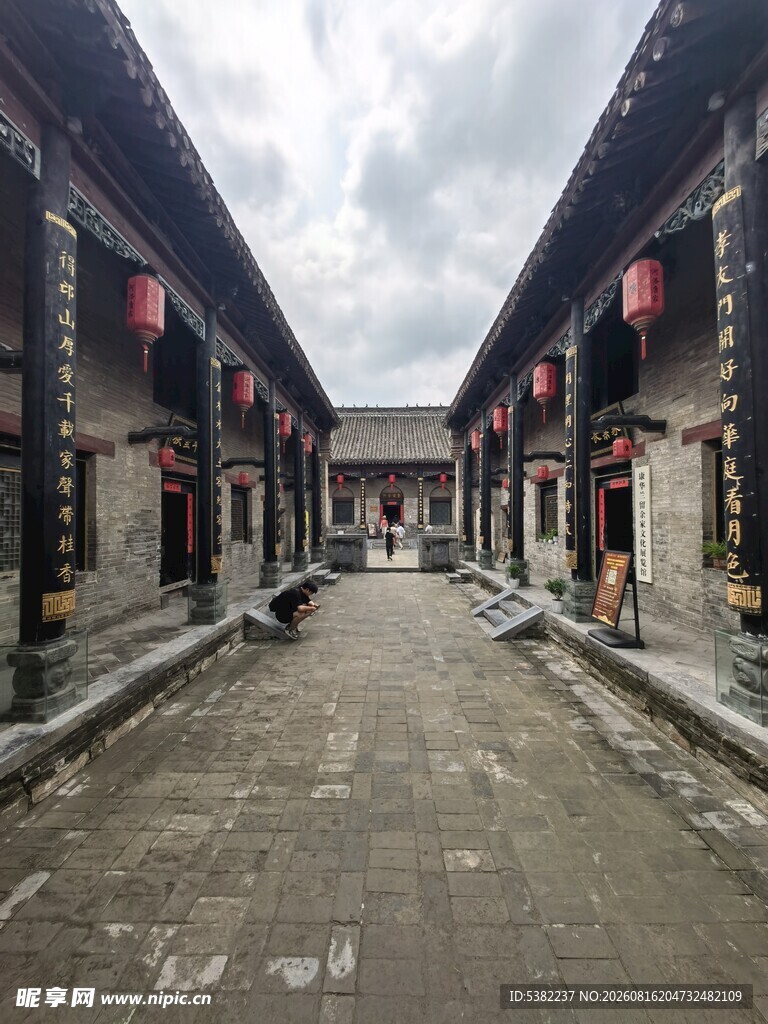古色古香的中式庭院小巷