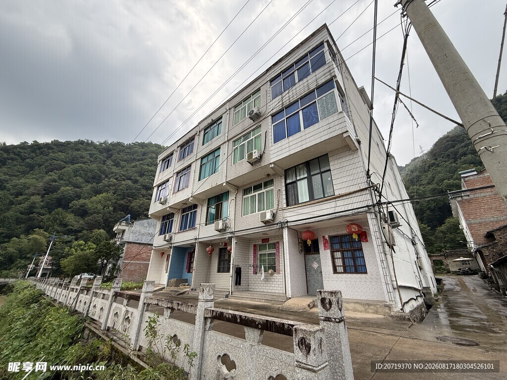 山间多层民居建筑风貌