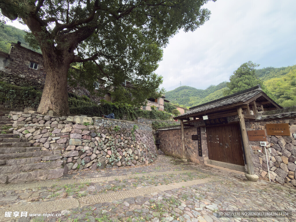 古朴乡村小院