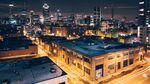 城市夜景中的灯火建筑