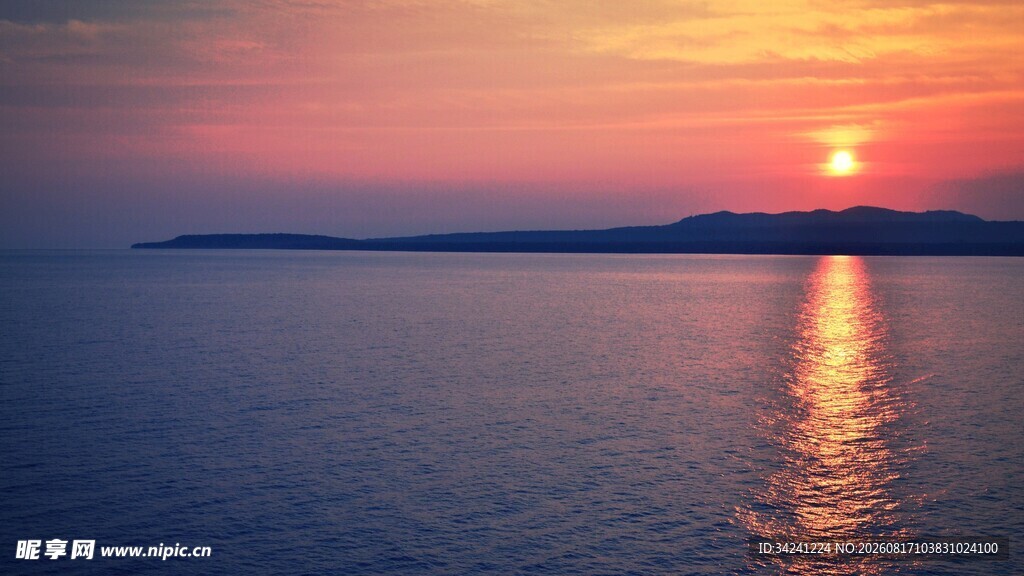 海上日落美景