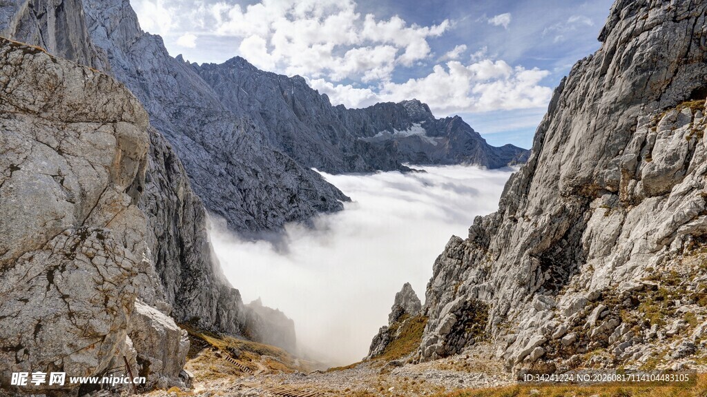 山间云海美景