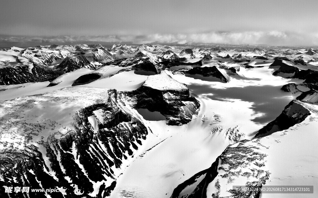 壮丽雪山景观