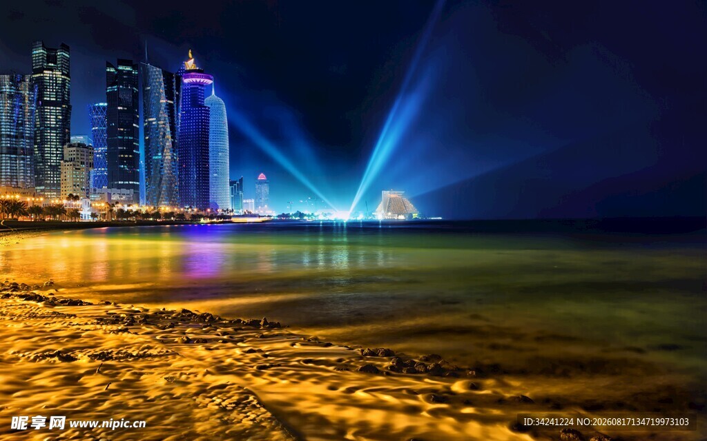海滨夜景璀璨灯光秀