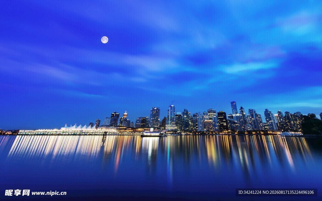 城市月夜湖景静谧美好