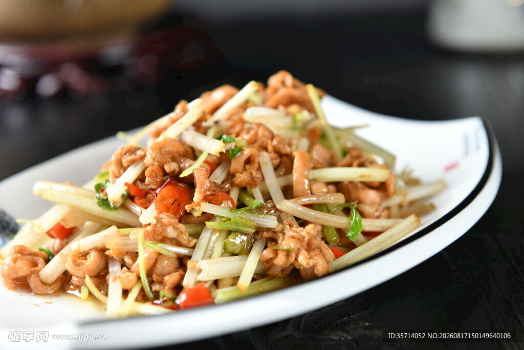 芹菜炒肉丝