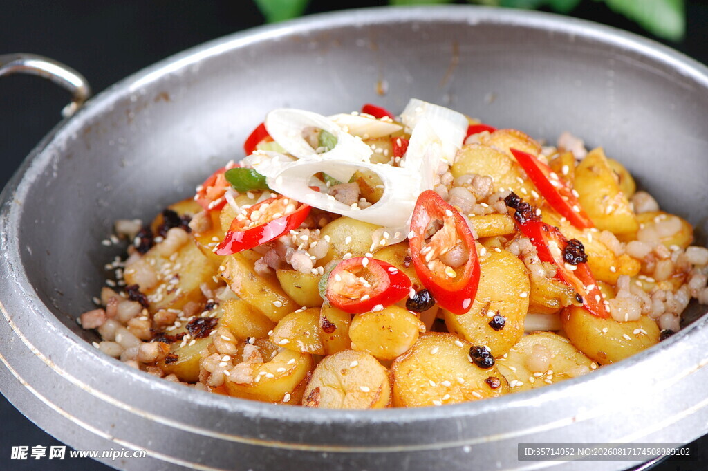 香辣美味土豆干锅