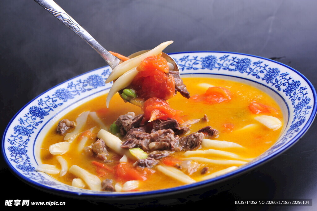 美味牛肉蔬菜汤 