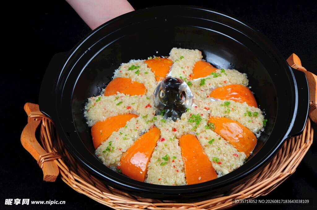 美味南瓜煲仔饭