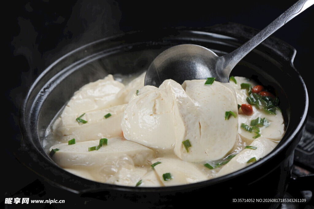 锅中美味豆腐煲