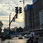 城市黄昏交通建设景象