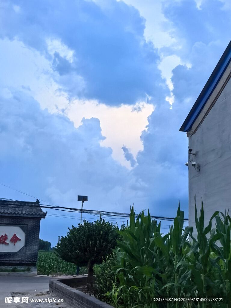 乡村傍晚景色