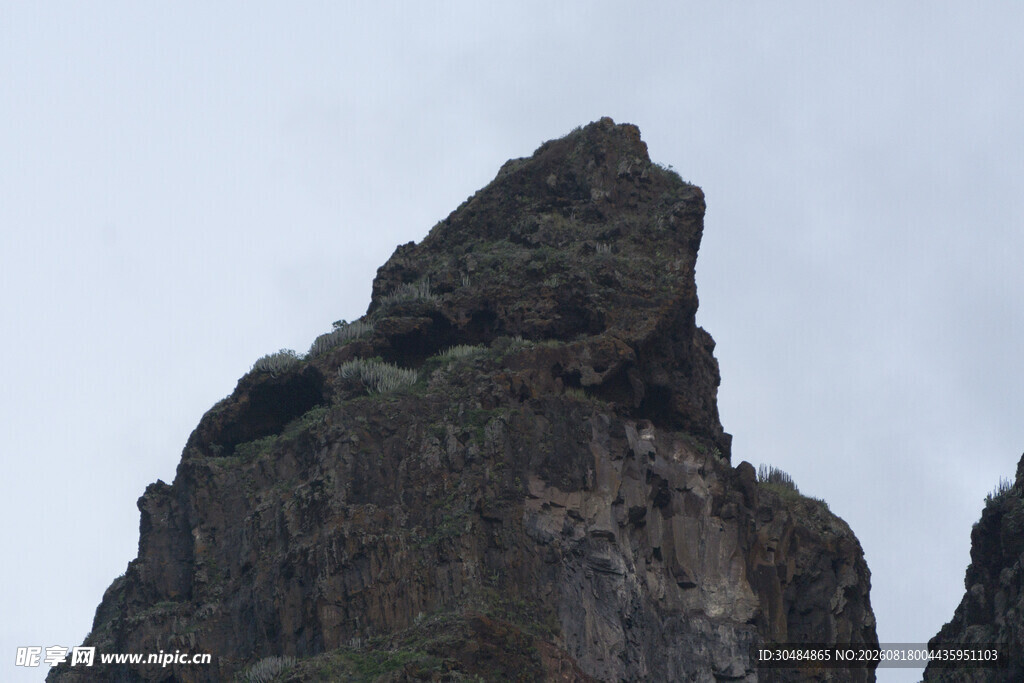 巍峨奇峰