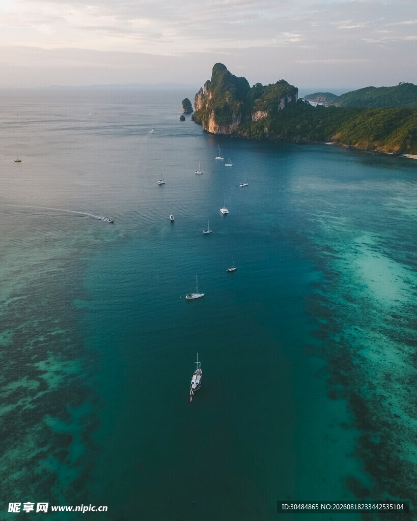 海岛碧海蓝天绝美风光