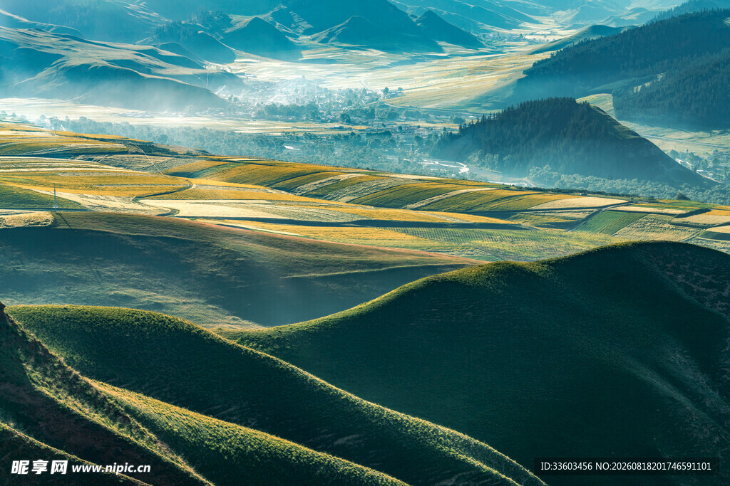 壮丽山川风景图