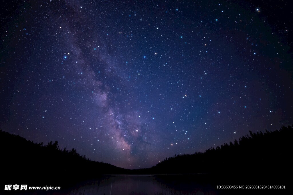静谧夜空下的璀璨星河